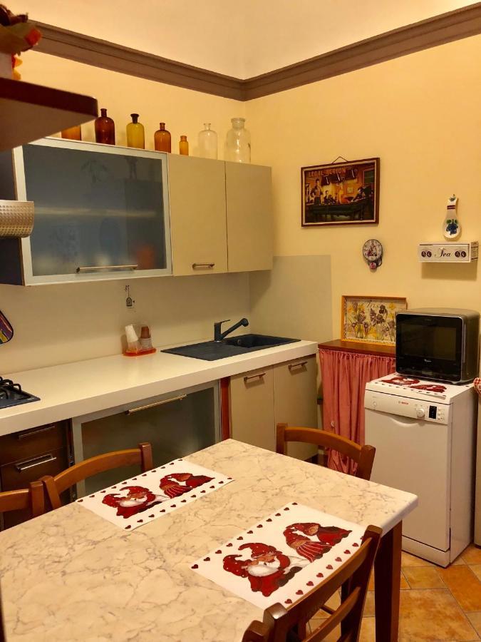 Camera Matrimoniale Privata Con Bagno Interno Vercelli Exterior foto